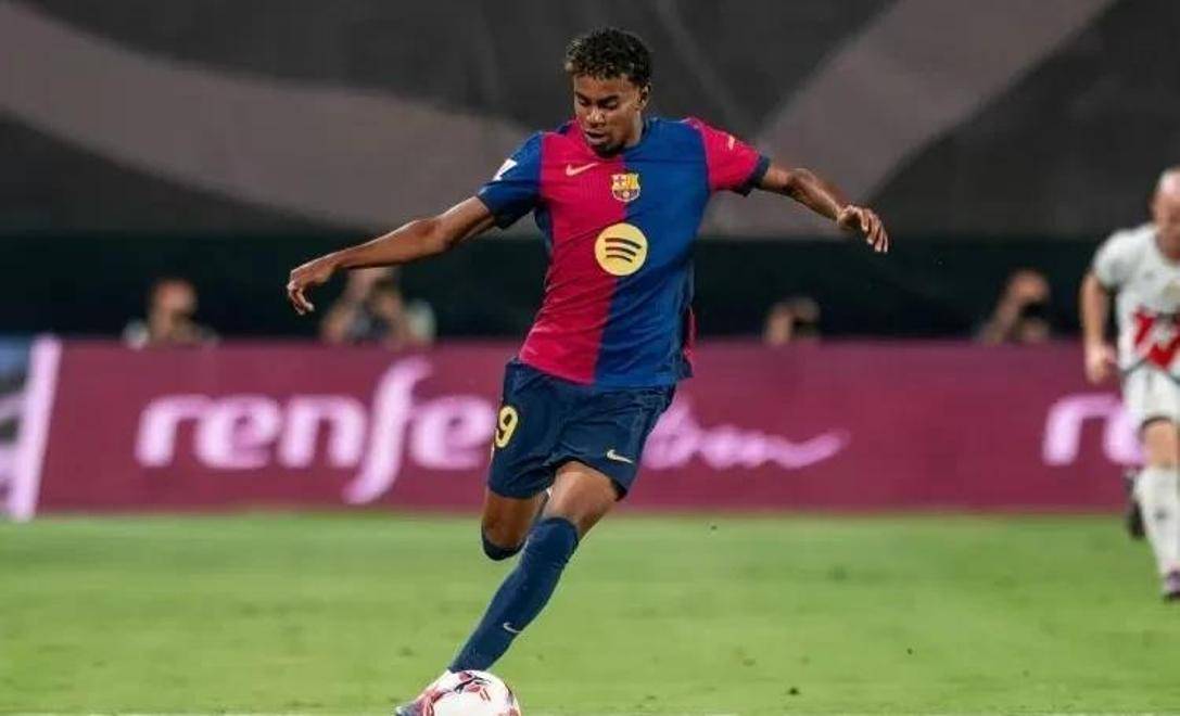 国乒8-2战胜法国队，豪取六连胜，王曼昱轰出11：2，梁靖崑丢两局